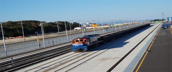 포항 영일만신항 인입철도 18일 완공/국토부