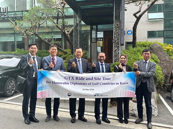 철도공단, 걸프협력회의 외교단 초청 GTX 시승행사 개최(사진=국가철도공단)